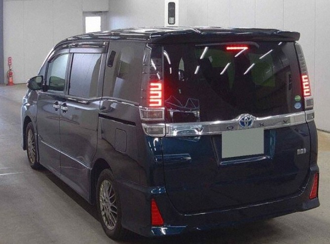 2017 Toyota Voxy Hybrid